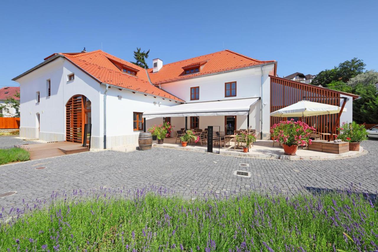 Hotel Historia Malomkert Veszprém Exterior foto